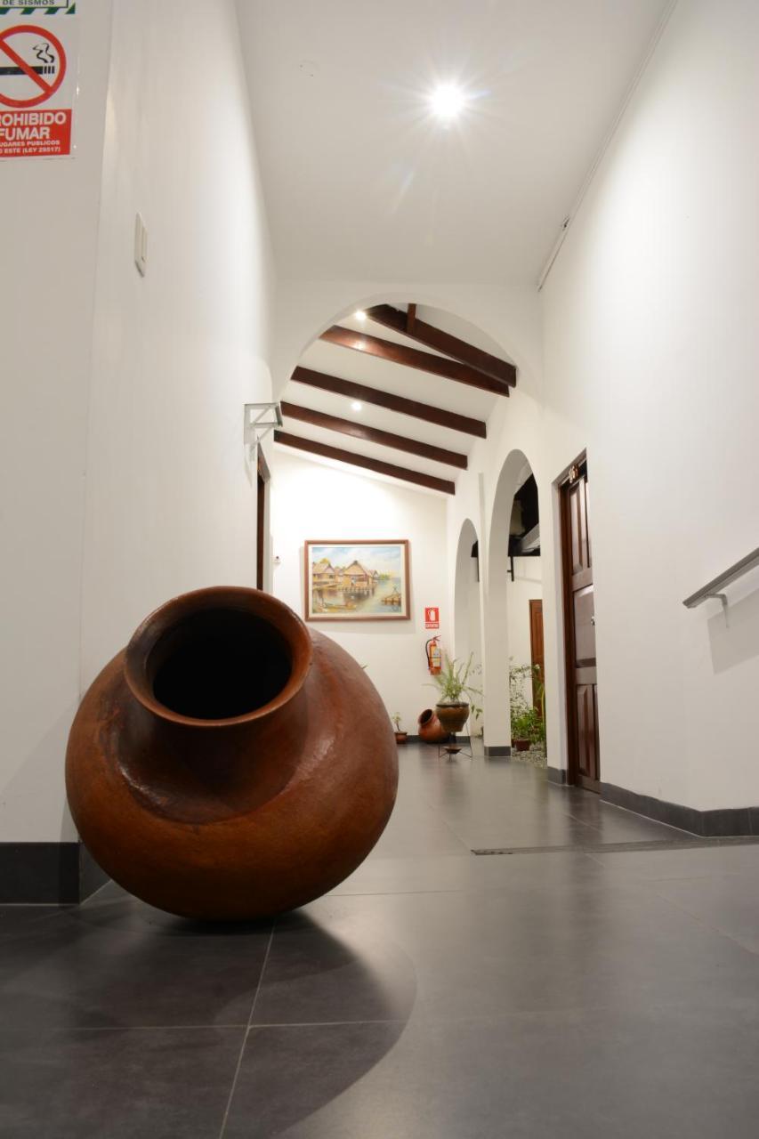 Hostal Casa Blanca Tarapoto Ngoại thất bức ảnh