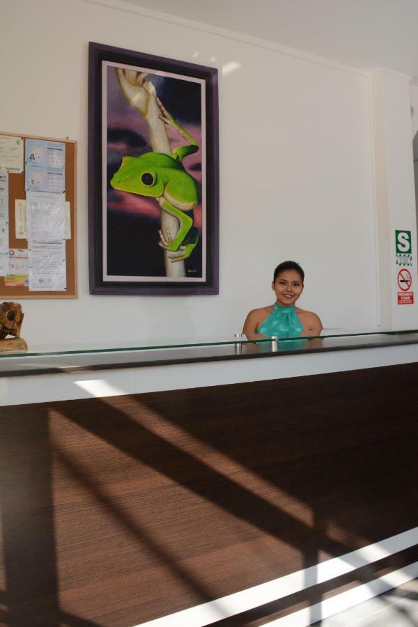 Hostal Casa Blanca Tarapoto Ngoại thất bức ảnh